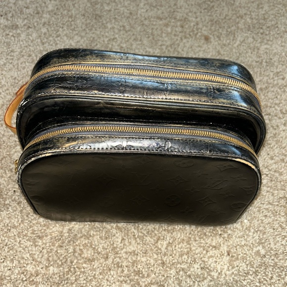 Louis Vuitton Vernis Backpack - Picture 2 of 9